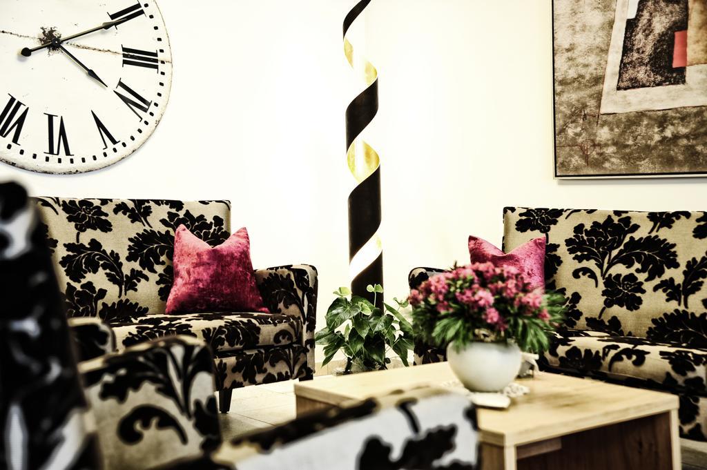 Tschuggmall Appartements ฟิสส์ ภายนอก รูปภาพ
