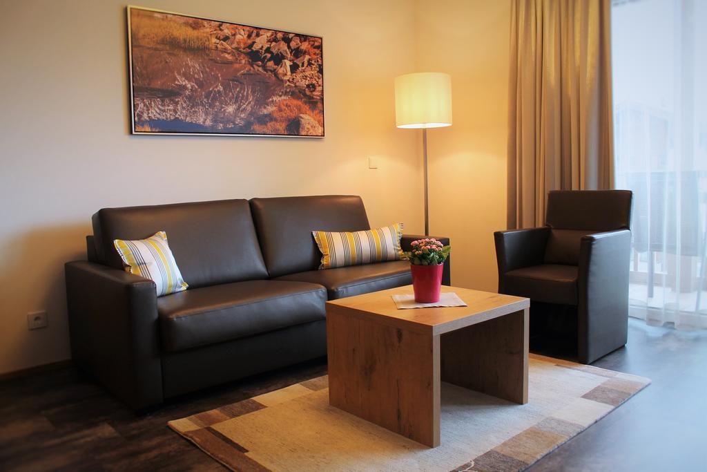 Tschuggmall Appartements ฟิสส์ ภายนอก รูปภาพ